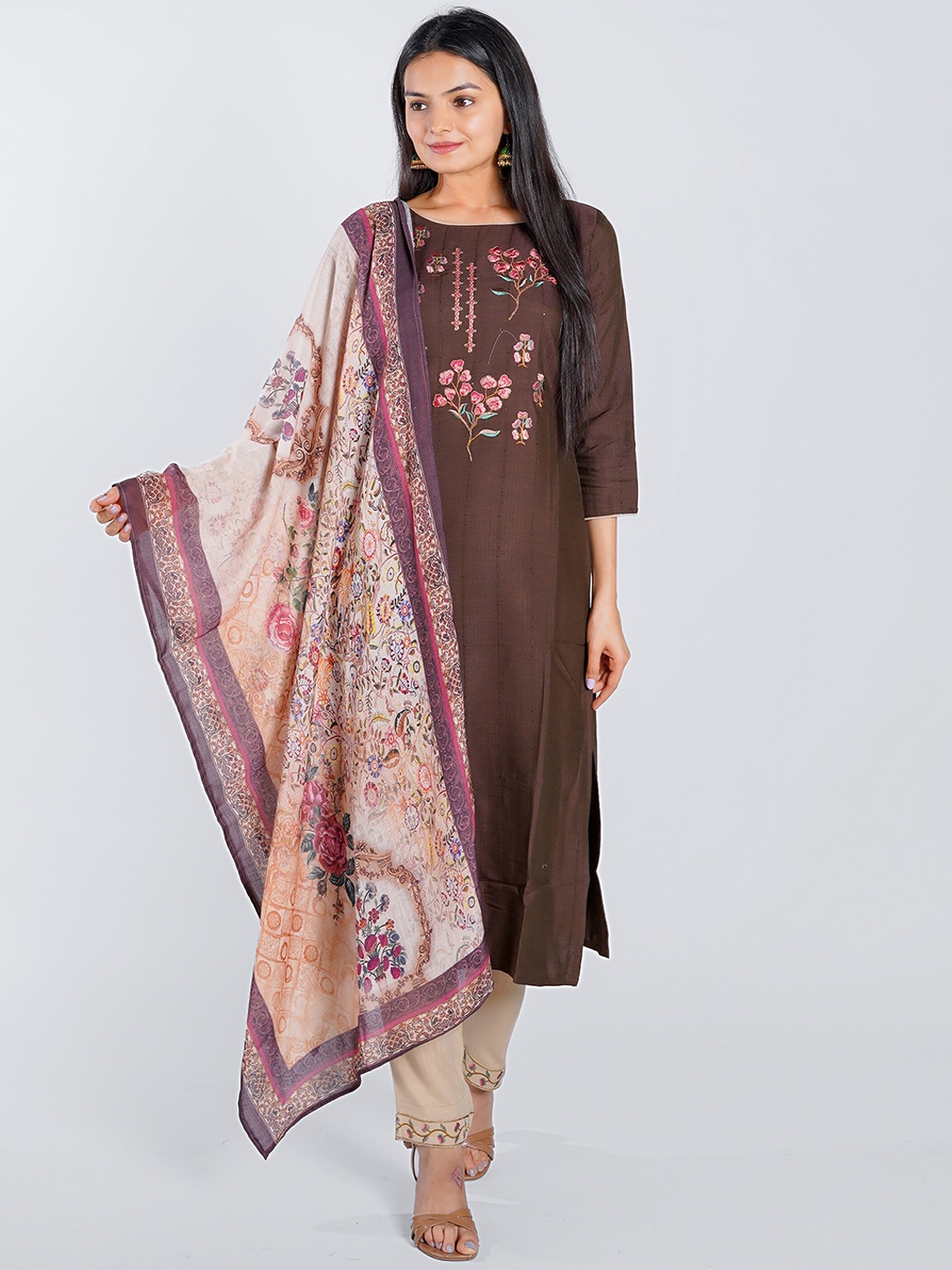 

WOMEN VILLAGE Floral Yoke Design Kurta With Trousers & Dupatta, Brown