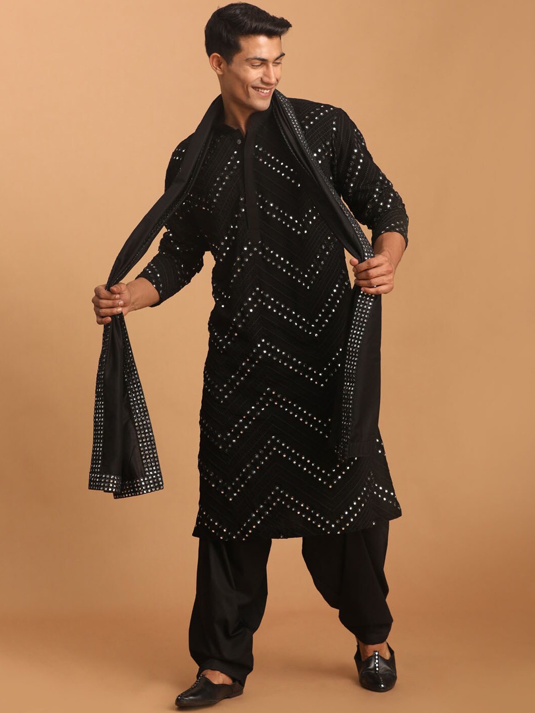 

SHRESTHA BY VASTRAMAY Chevron Embroidered Mirror Work Kurta with Salwar & Dupatta, Black