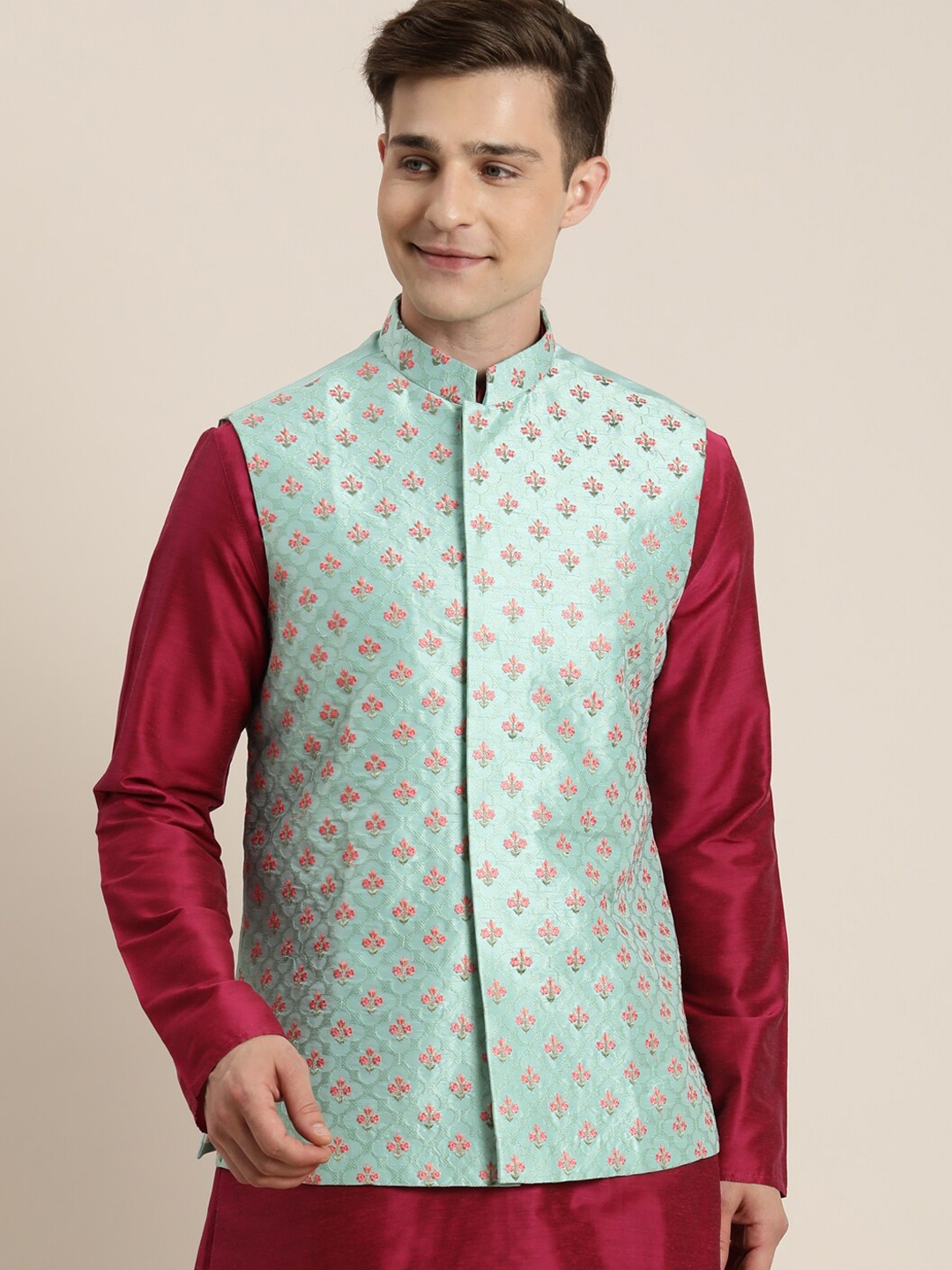 

SHRESTHA BY VASTRAMAY Embroidered Slim Fit Woven Nehru Jacket, Green