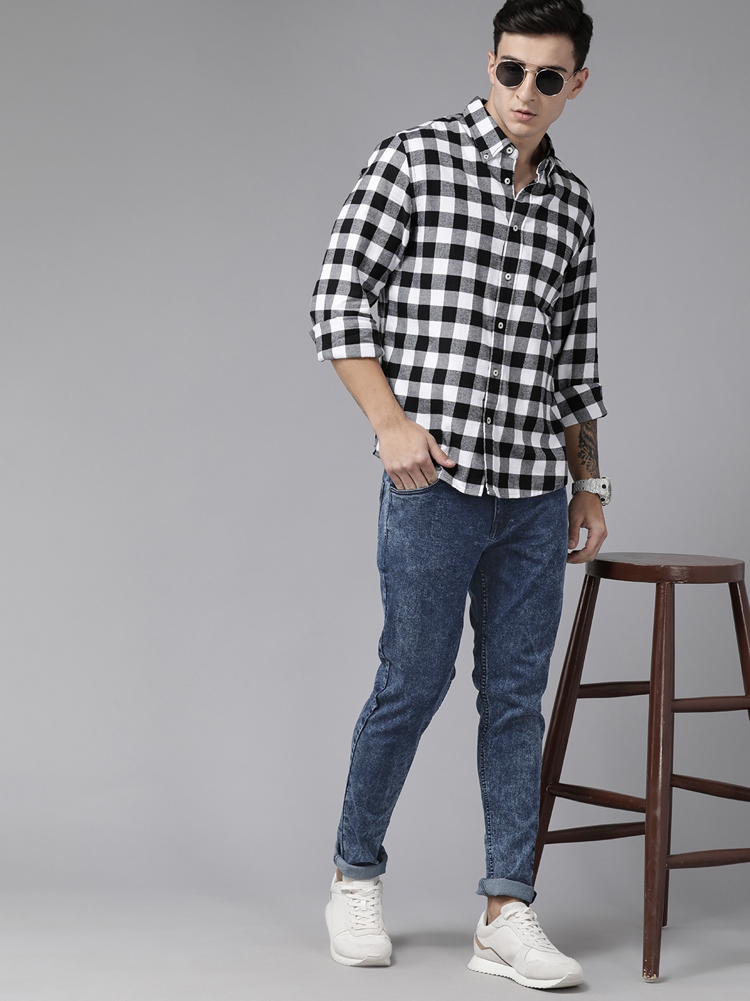 

The Roadster Lifestyle Co. Men Slim Tapered Fit Jeans, Navy blue