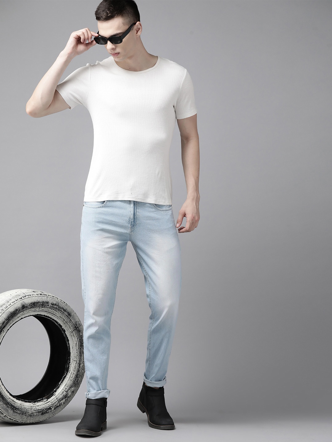 

Roadster The Lifestyle Co. Men Heavy Fade Stretchable Jeans, Blue