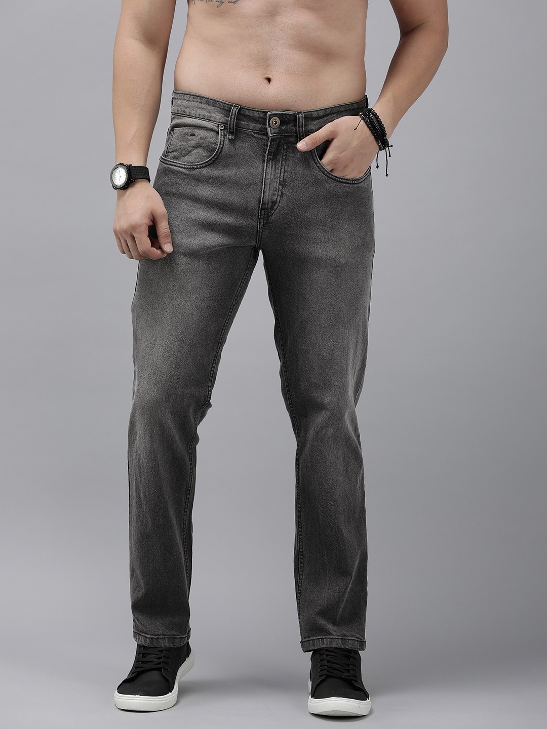

The Roadster Life Co. Men Heavy Fade Stretchable Jeans, Grey