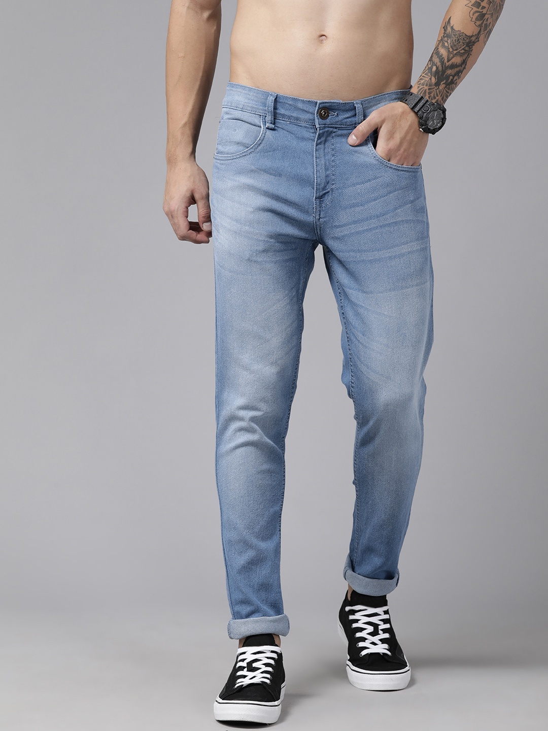 

The Roadster Lifestyle Co. Men Slim Tapered Fit Light Fade Stretchable Jeans, Blue