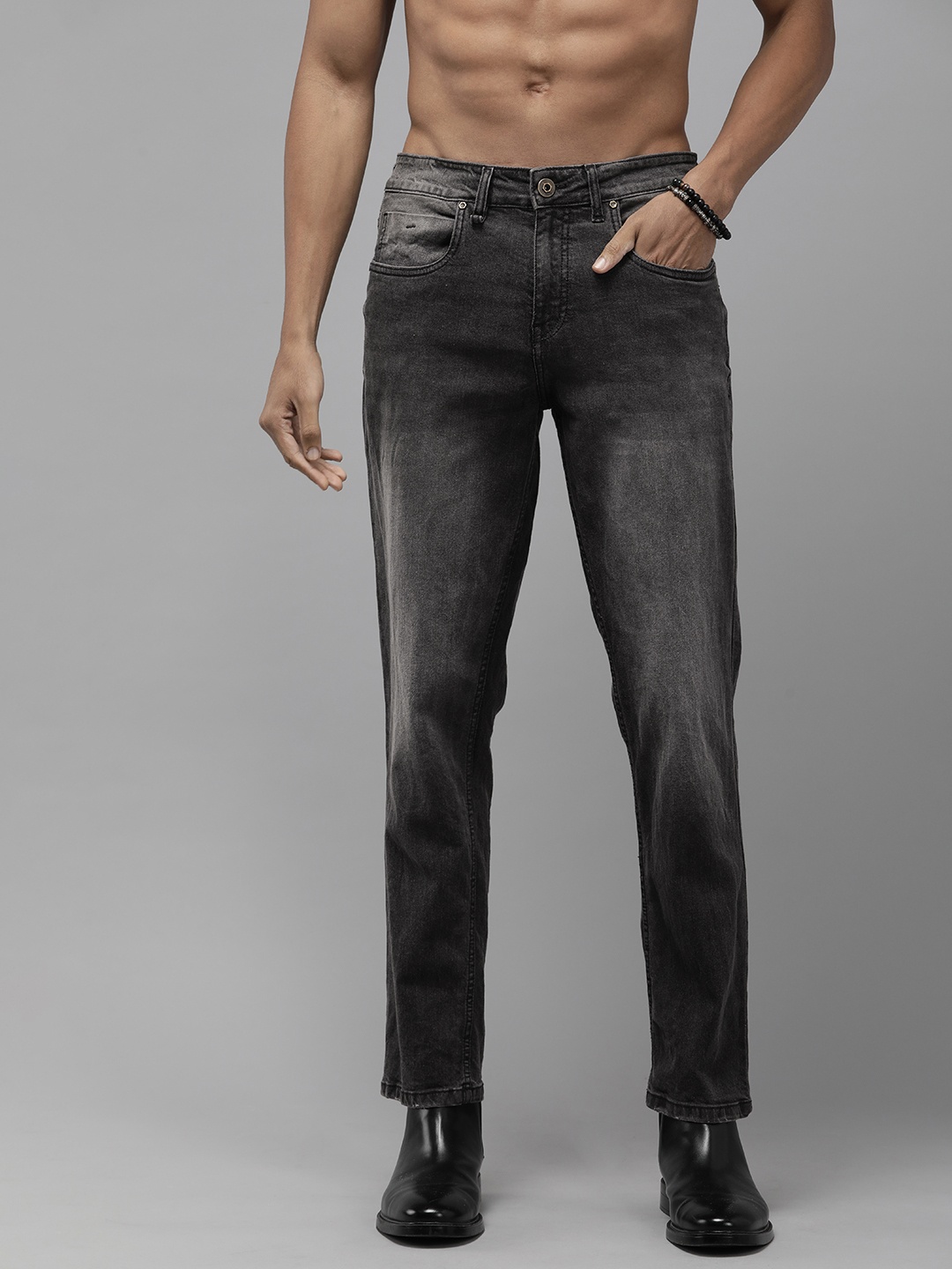

The Roadster Lifestyle Co. Men Mid Rise Heavy Fade Stretchable Jeans, Black
