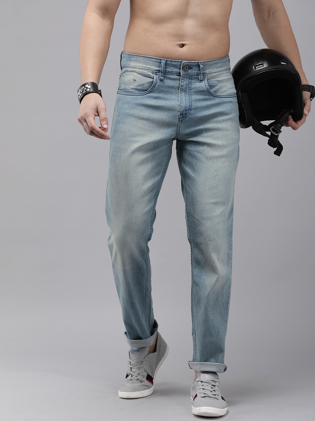 

The Roadster Life Co. Men Light Fade Stretchable Jeans, Blue