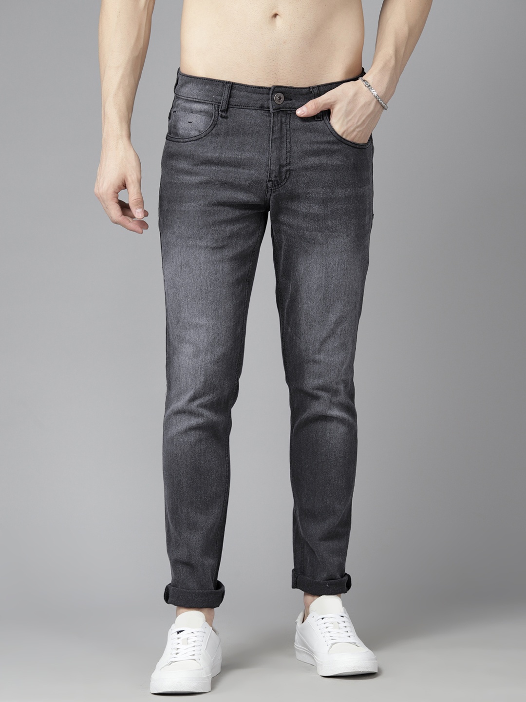 

The Roadster Lifestyle Co. Men Slim Tapered Fit Jeans, Charcoal