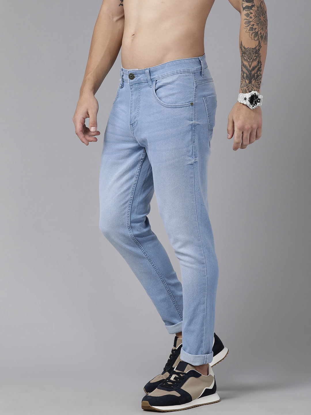 

The Roadster Lifestyle Co. Slim Tapered Fit Light Fade Stretchable Jeans, Blue