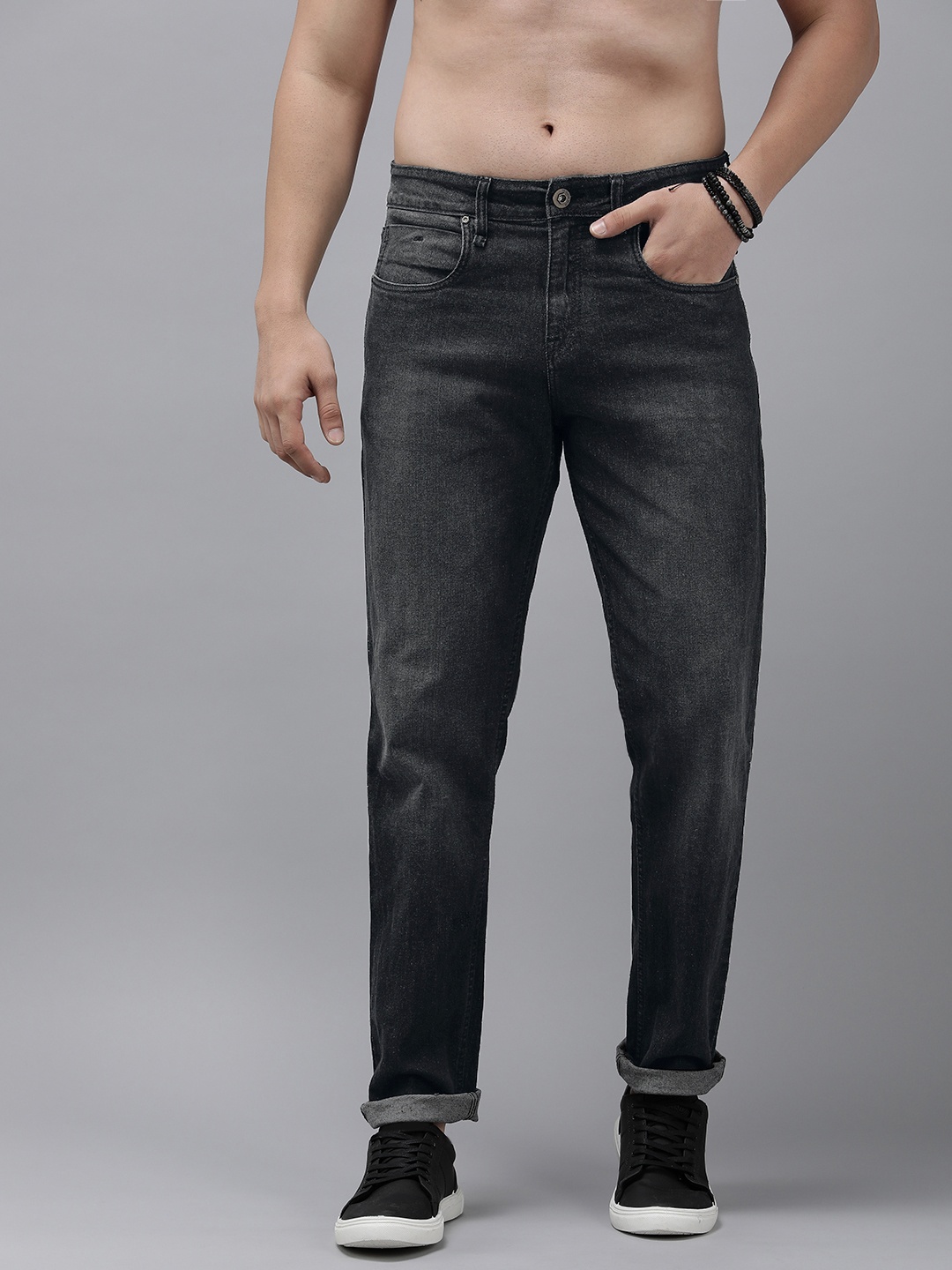 

The Roadster Life Co. Men Light Fade Stretchable Jeans, Black