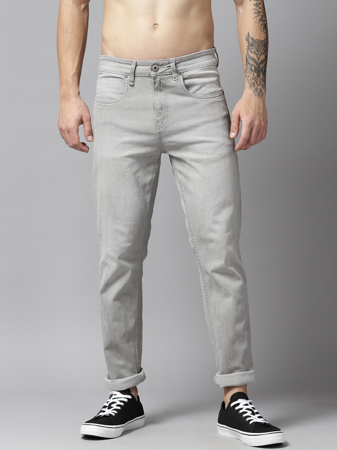

The Roadster Lifestyle Co. Men Regular Fit Light Fade Stretchable Jeans, Grey