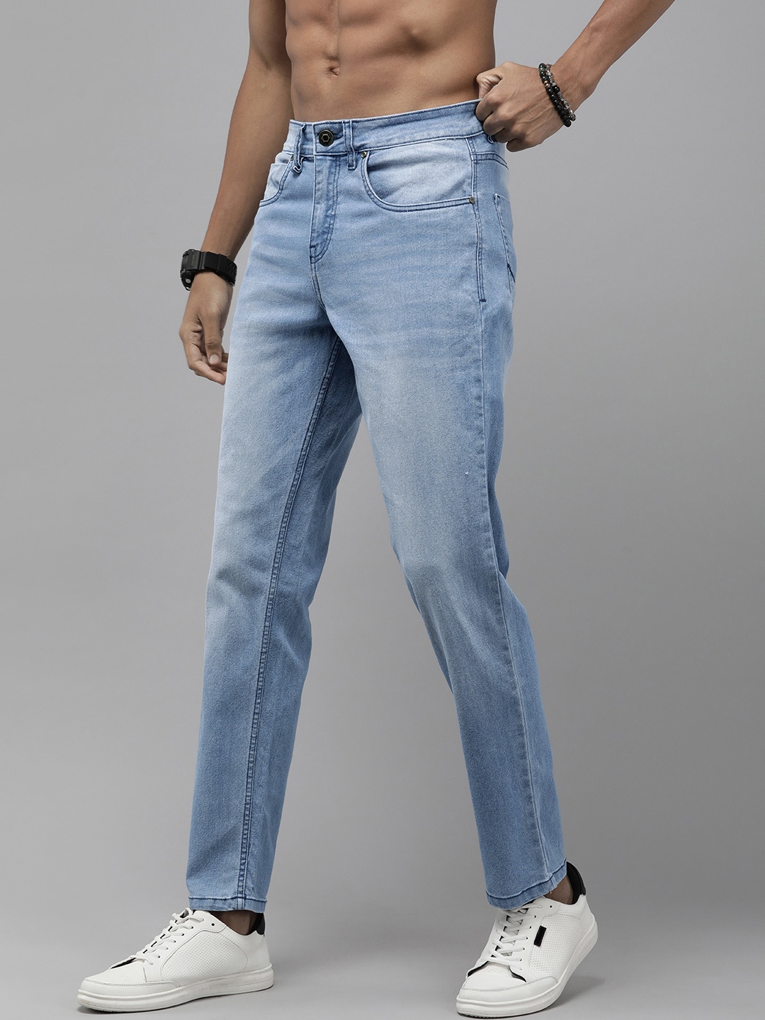 

The Roadster Lifestyle Co. Men Heavy Fade Stretchable Jeans, Blue