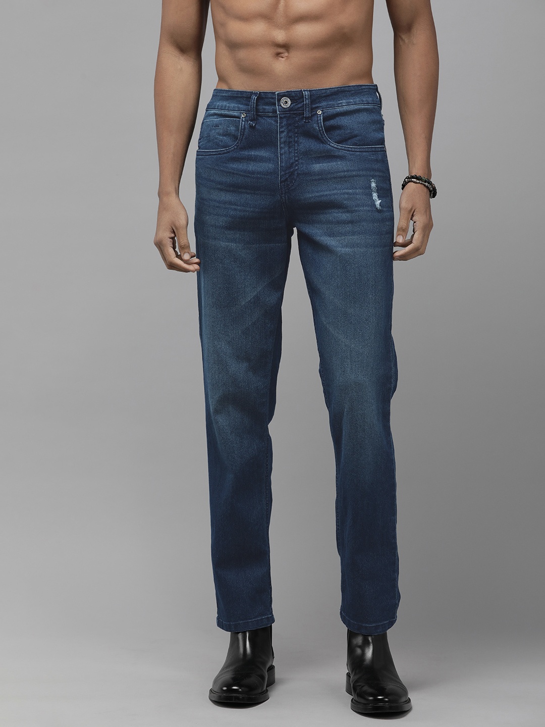 

The Roadster Lifestyle Co. Men Light Fade Stretchable Jeans, Blue