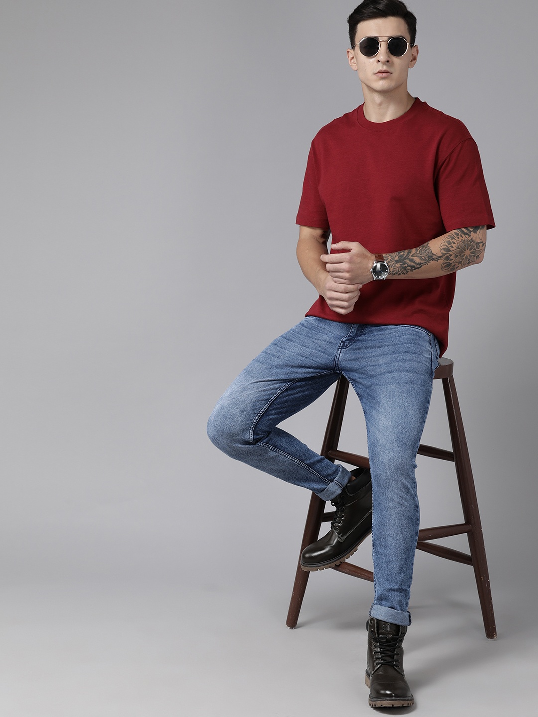

The Roadster Lifestyle Co. Men Slim Tapered Fit Light Fade Stretchable Jeans, Blue