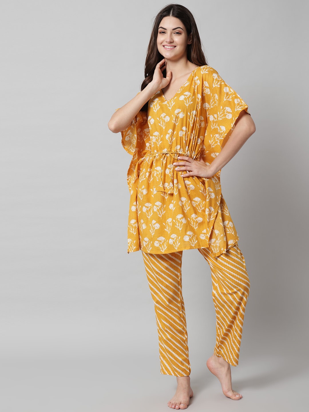 

SEPHANI Ethnic Motifs Printed Pure Cotton Night Suit, Yellow