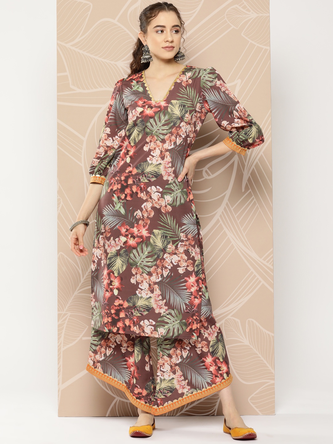 

Ahalyaa Women Printed Kurta with Palazzos, Brown