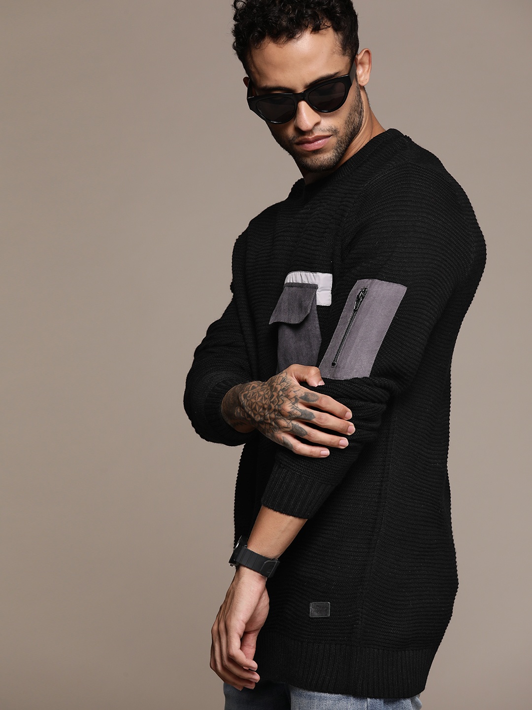 

The Roadster Lifestyle Co. Acrylic Self Design Pocket Detail Pullover, Black