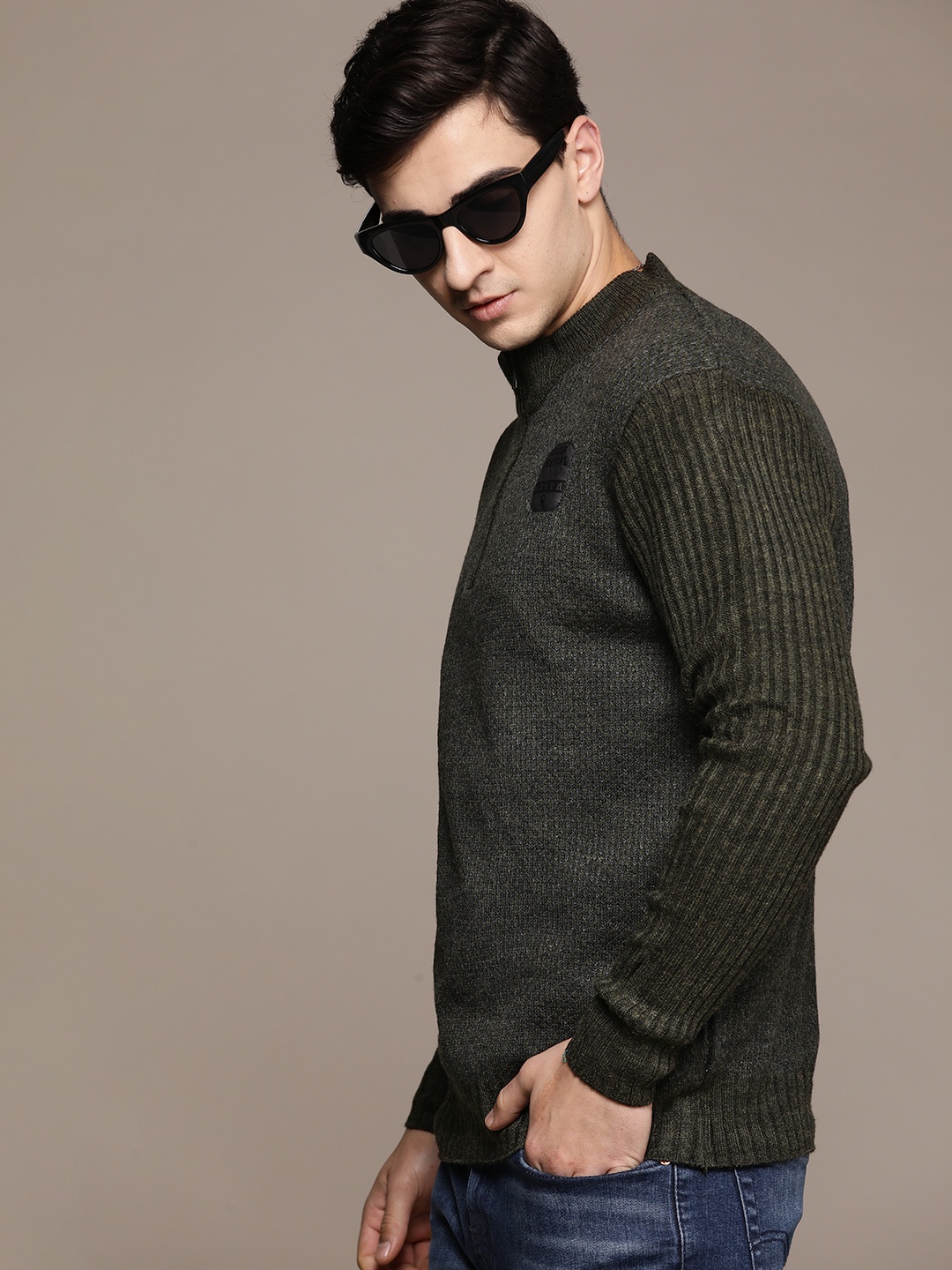 

The Roadster Lifestyle Co. Solid Acrylic Pullover, Olive