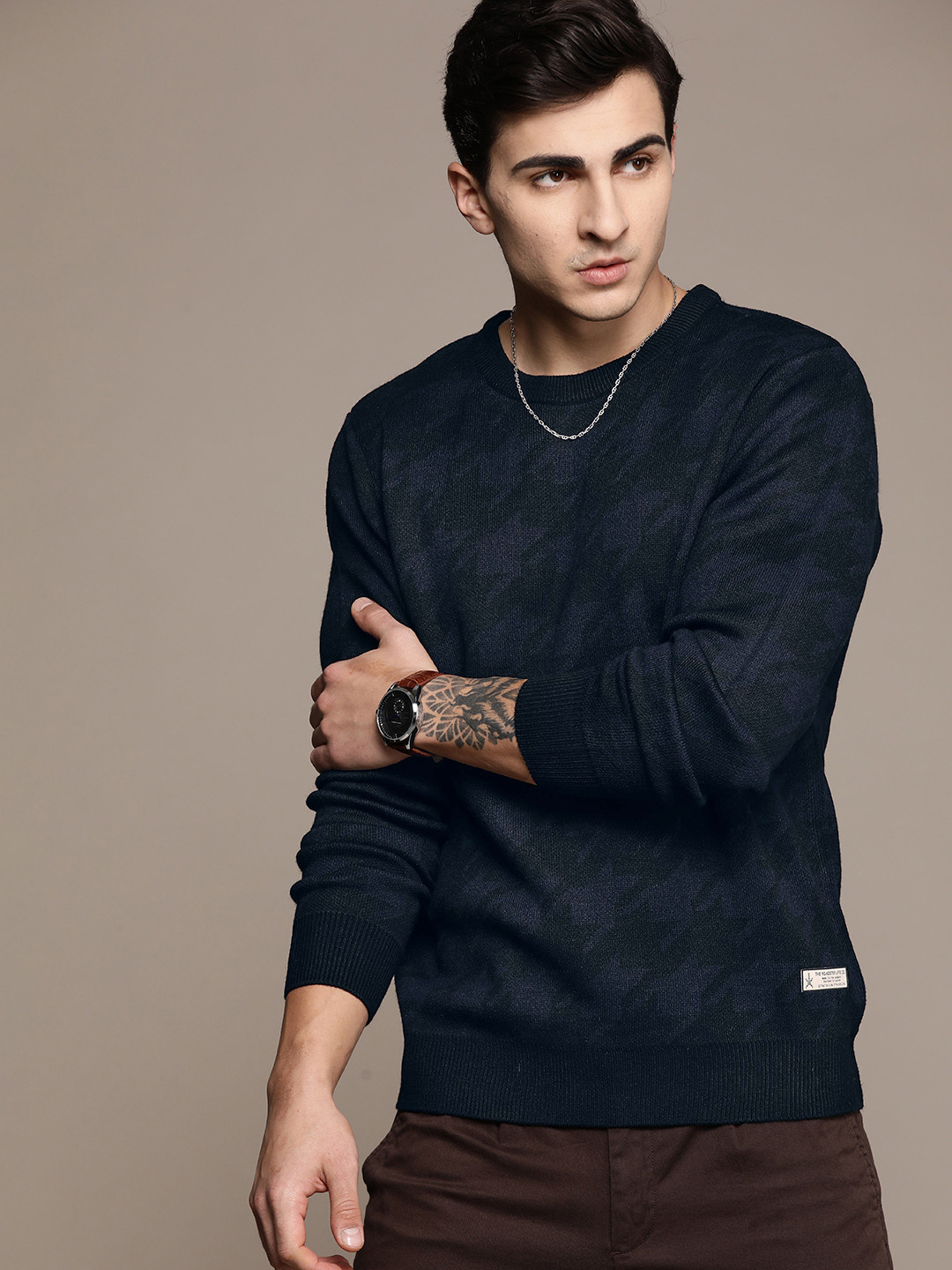

The Roadster Lifestyle Co. Houndstooth Acrylic Pullover, Black