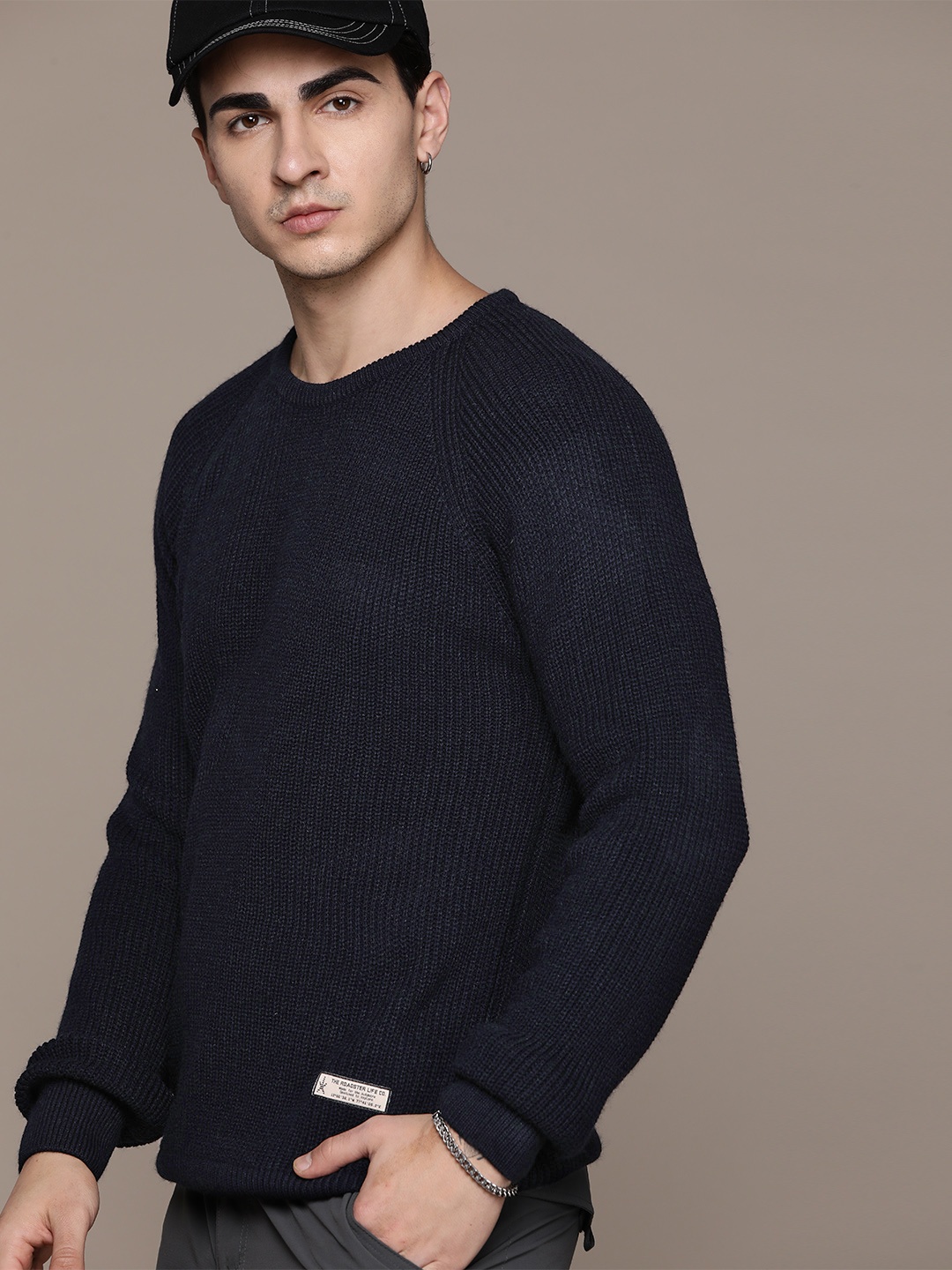 

The Roadster Lifestyle Co. Solid Raglan Sleeves Ribbed Acrylic Pullover, Navy blue