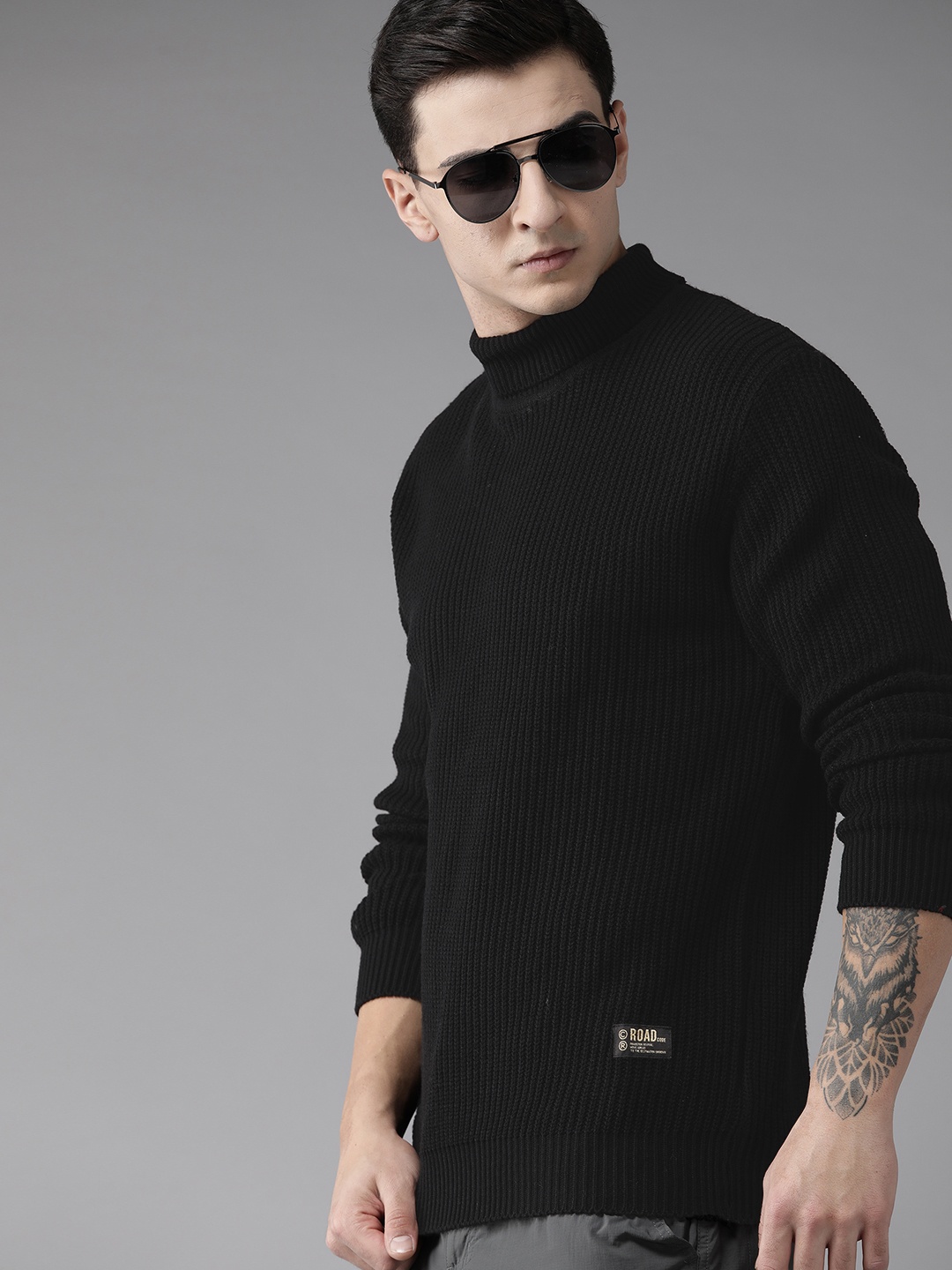 

The Roadster Lifestyle Co. Men Solid Pullover, Black
