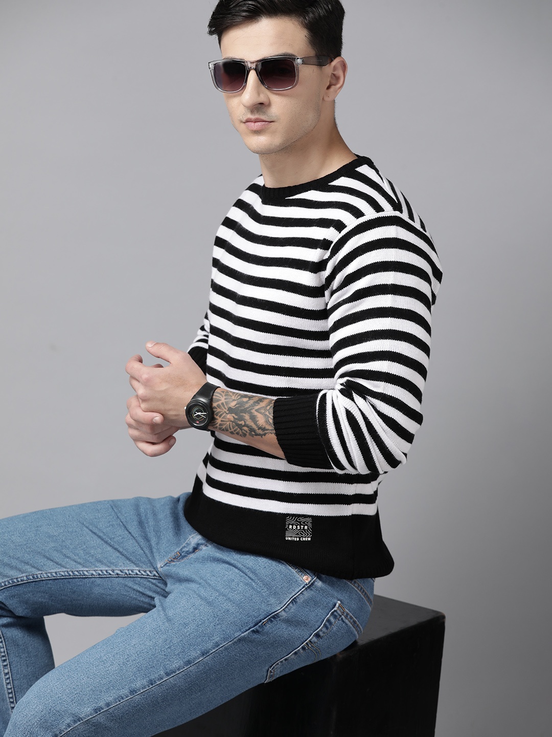 

The Roadster Lifestyle Co.Men Striped Pullover, Black