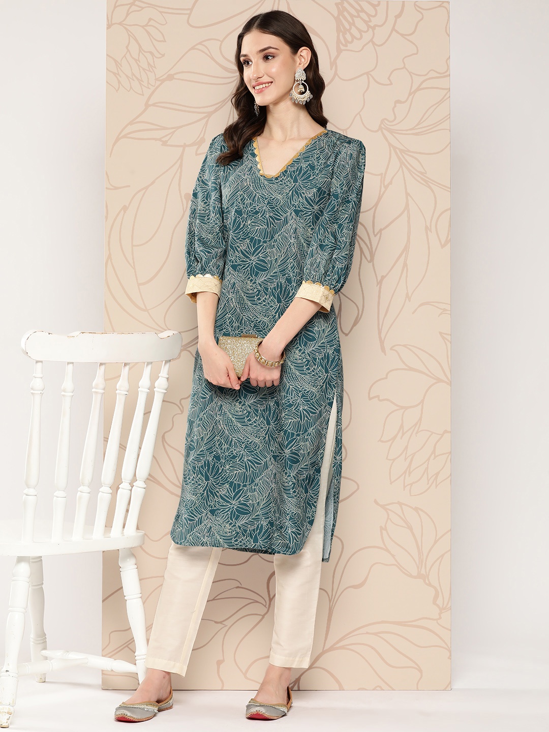 

Ahalyaa Women Floral Printed Gotta Patti Crepe Kurta, Teal