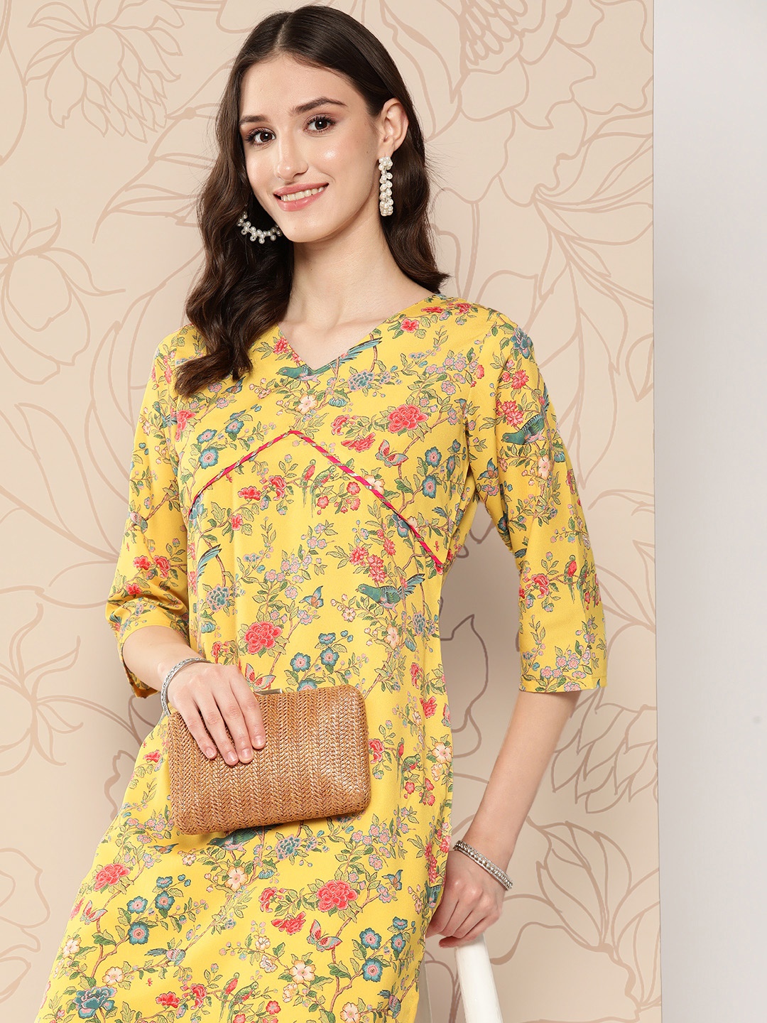 

Ahalyaa Women Floral Printed Gotta Patti Crepe Kurta, Mustard