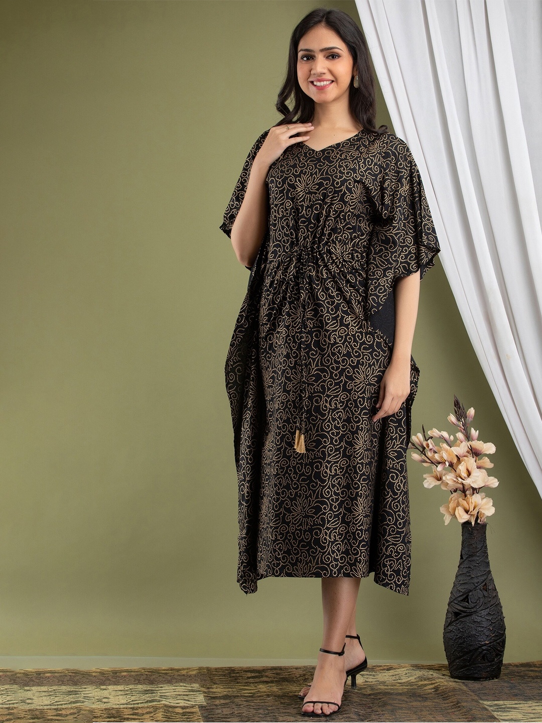 

Mialo fashion Bandhani Ethnic Printed Kimono Sleeve Kaftan Dress, Black