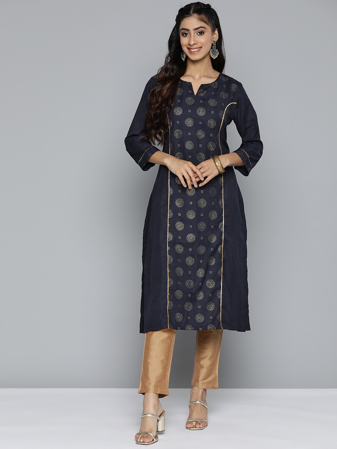 

HERE&NOW Ethnic Motifs Printed Cotton Gotta Patti Kurta, Navy blue