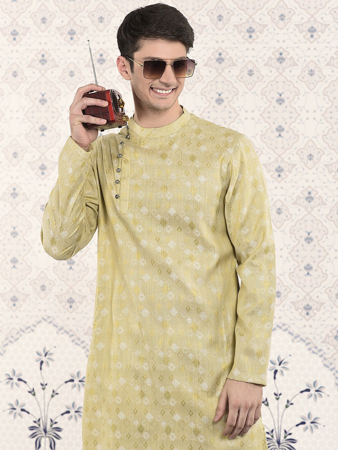 

Ode by House of Pataudi Woven Design Band Collar Jacquard Kurta, Green