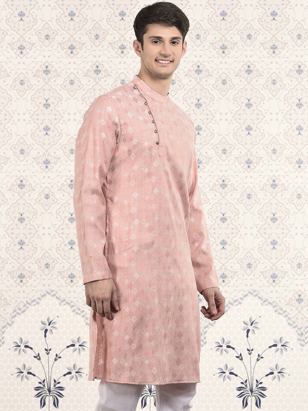 

Ode by House of Pataudi Pink Geometric Woven design Regular Jacquard Kurta