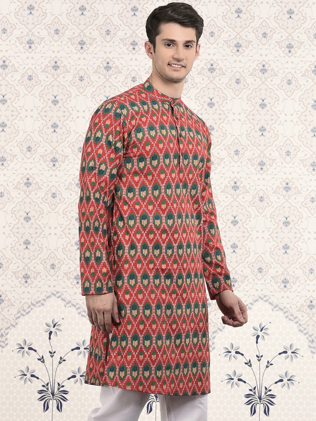 

Ode by House of Pataudi Red & Green Geometric Woven Design Cotton Kurta