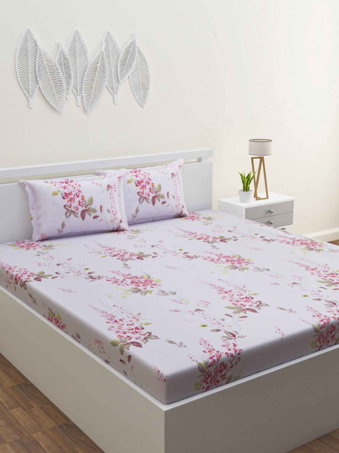 

HOME AFFAIRS Off White & Pink Floral 210 TC Cotton Queen Bedsheet With 2 Pillow Covers