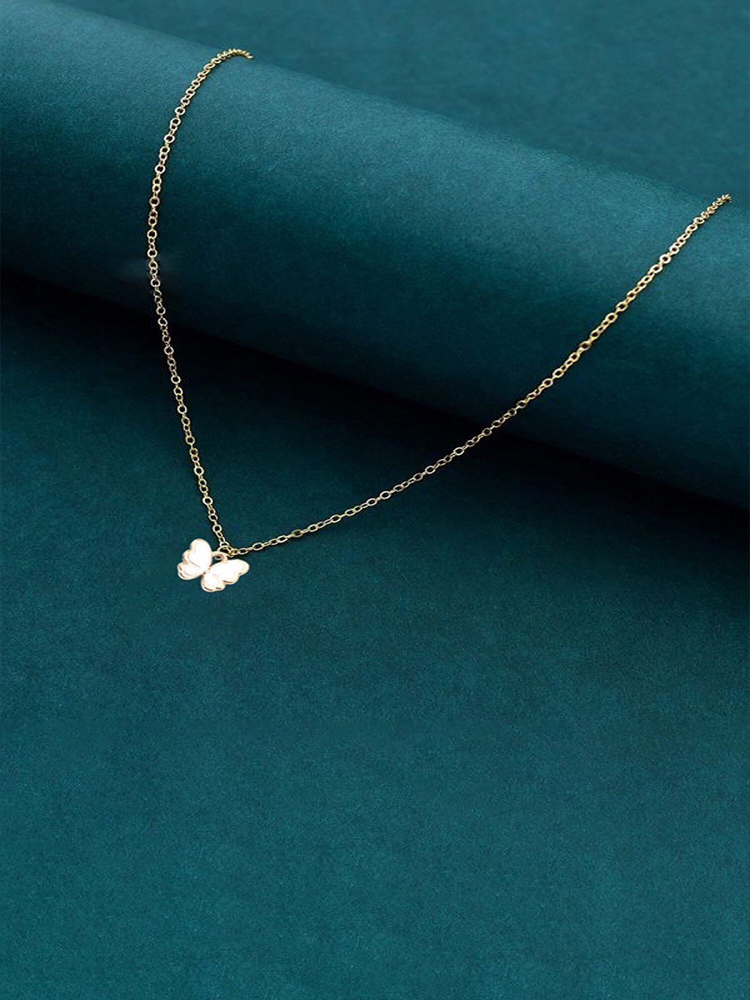 

Pinapes Gold-Plated Butterfly Necklace