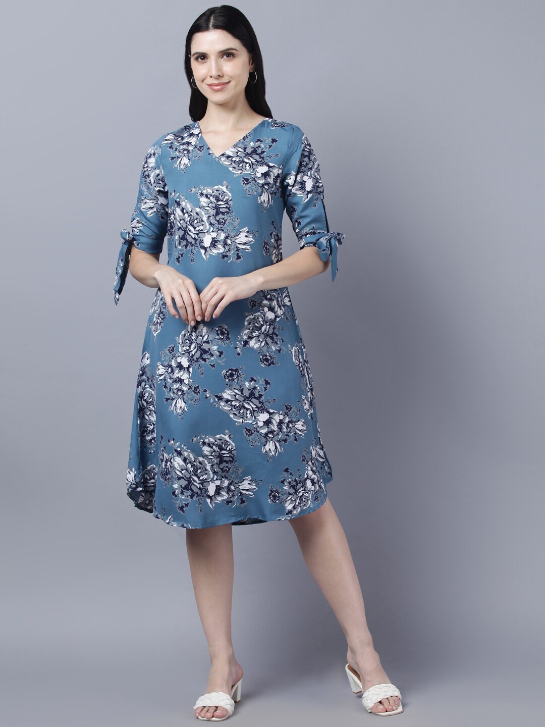 

Myshka Floral Printed Slit Sleeve Crepe A-Line Midi Dress, Blue