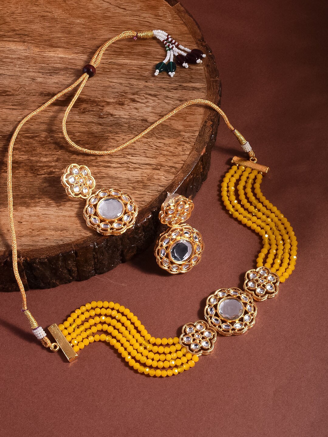 

STEORRA JEWELS Gold-Plated Jaipuri Kundan-Studded & Beaded Jewellery Set