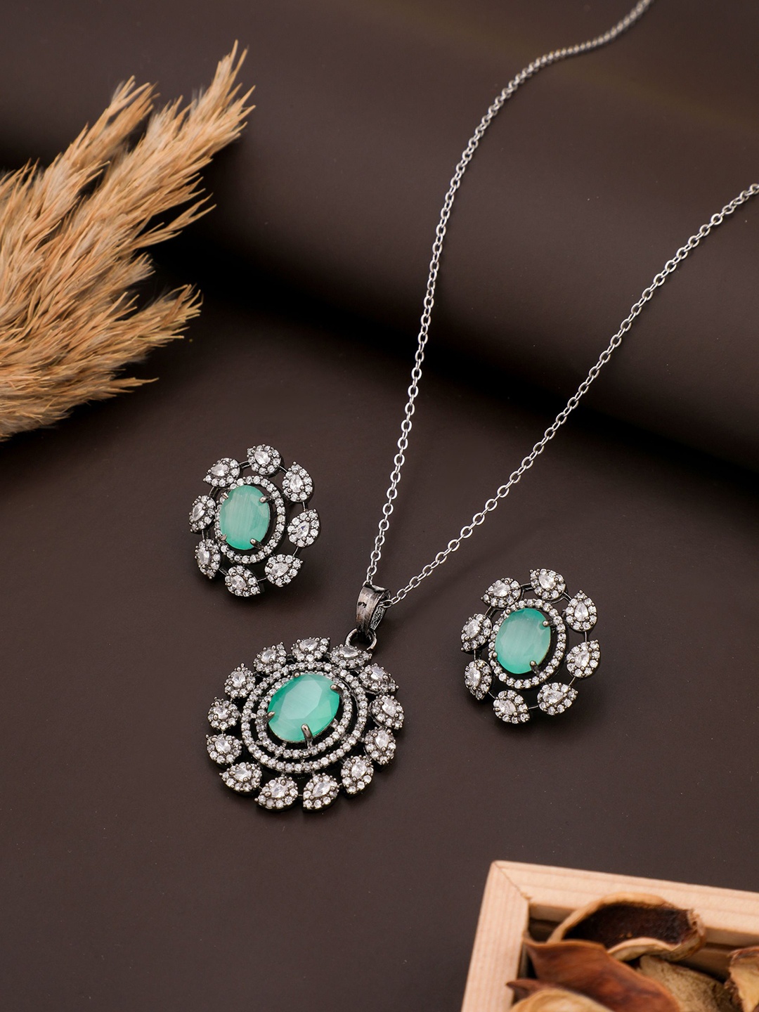

Vita Bella Silver-Plated Radiant American Diamond Pendant and Earring