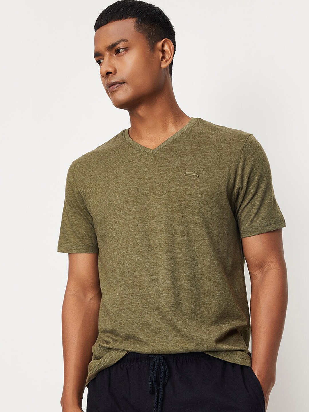 

max Men V-Neck Short Sleeves Lounge T-Shirts, Green