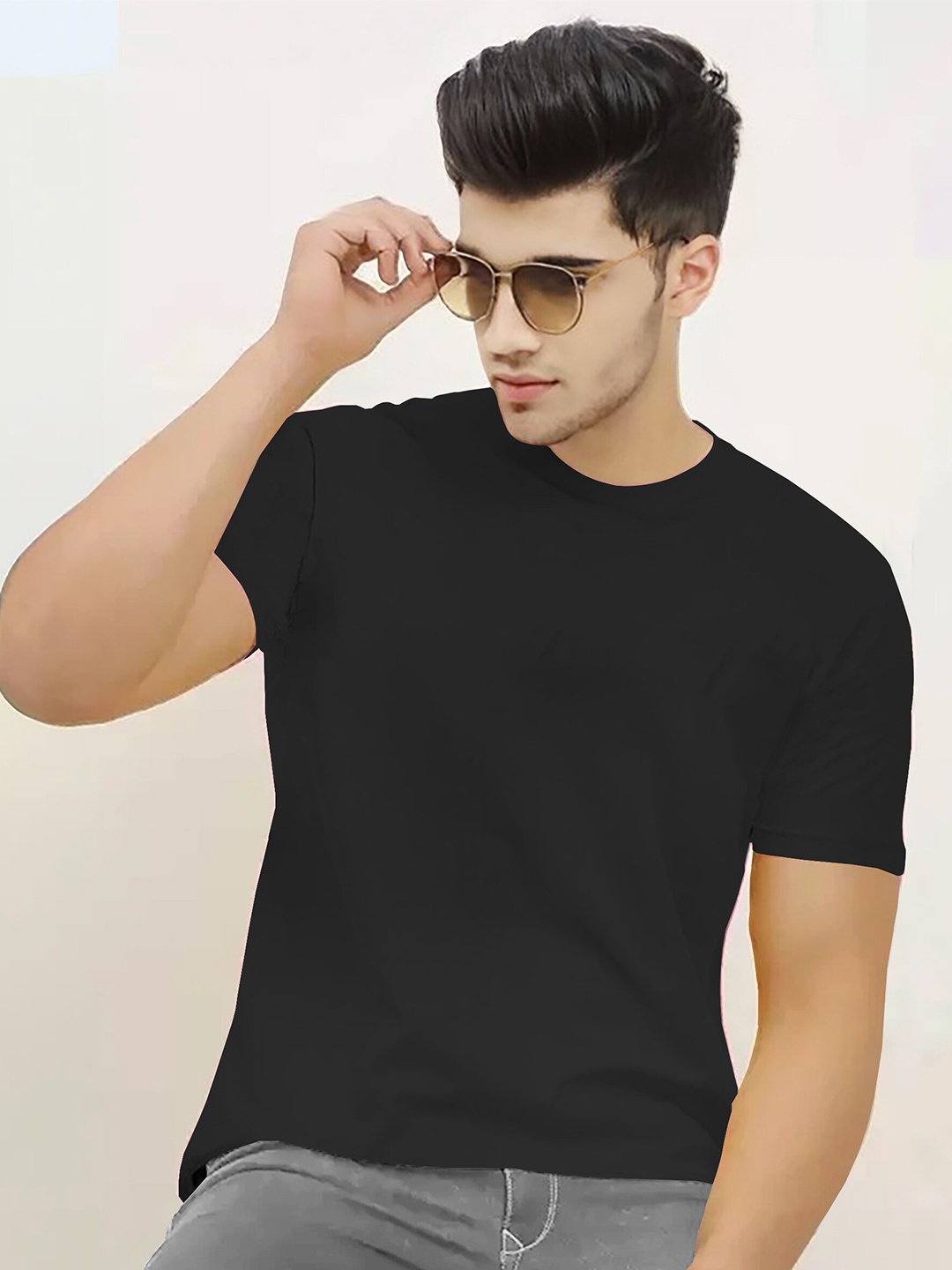 

BLIVE Round Neck Cotton T-shirt, Black