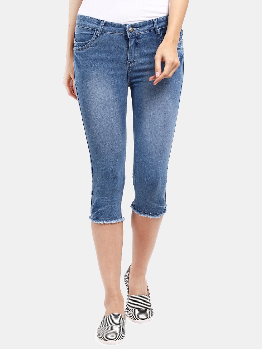

V-Mart Women Washed Mid-Rise Denim Capris, Blue