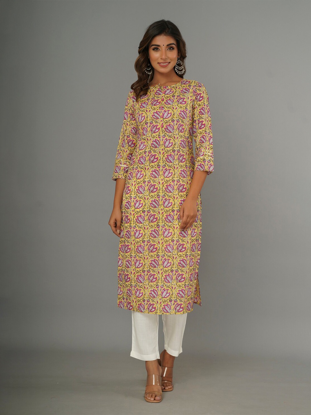 

CRAFTED FOR YOU Floral Printed Pure Cotton Kurta, Yellow