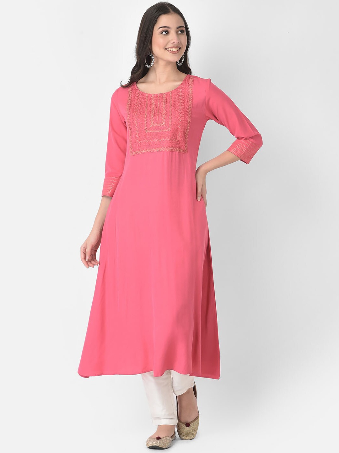 

Span Ethnic Motifs Yoke Design Sequinned A-Line Kurta, Pink