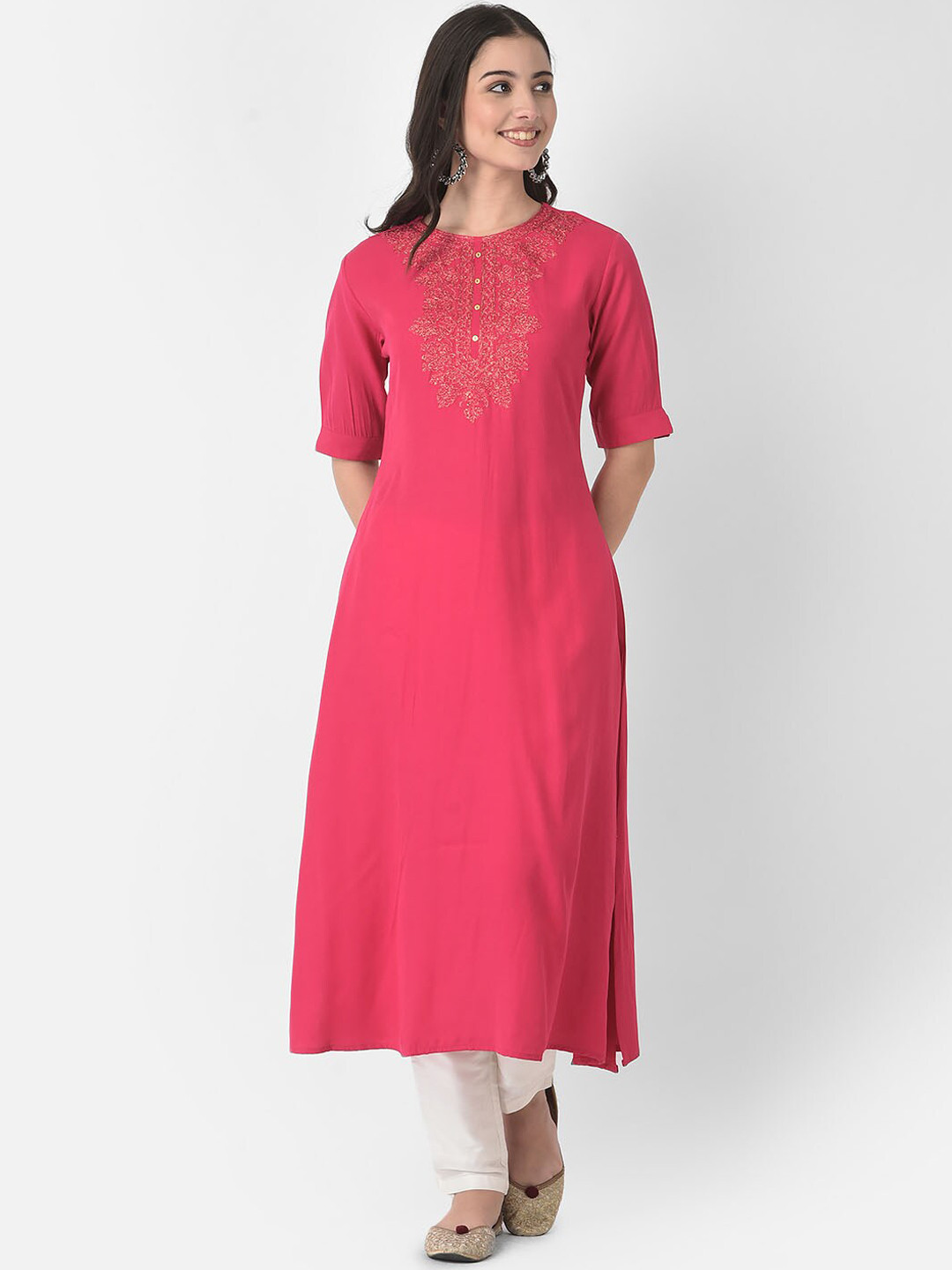 

Span Floral Yoke Design Thread Work A-Line Kurta, Pink