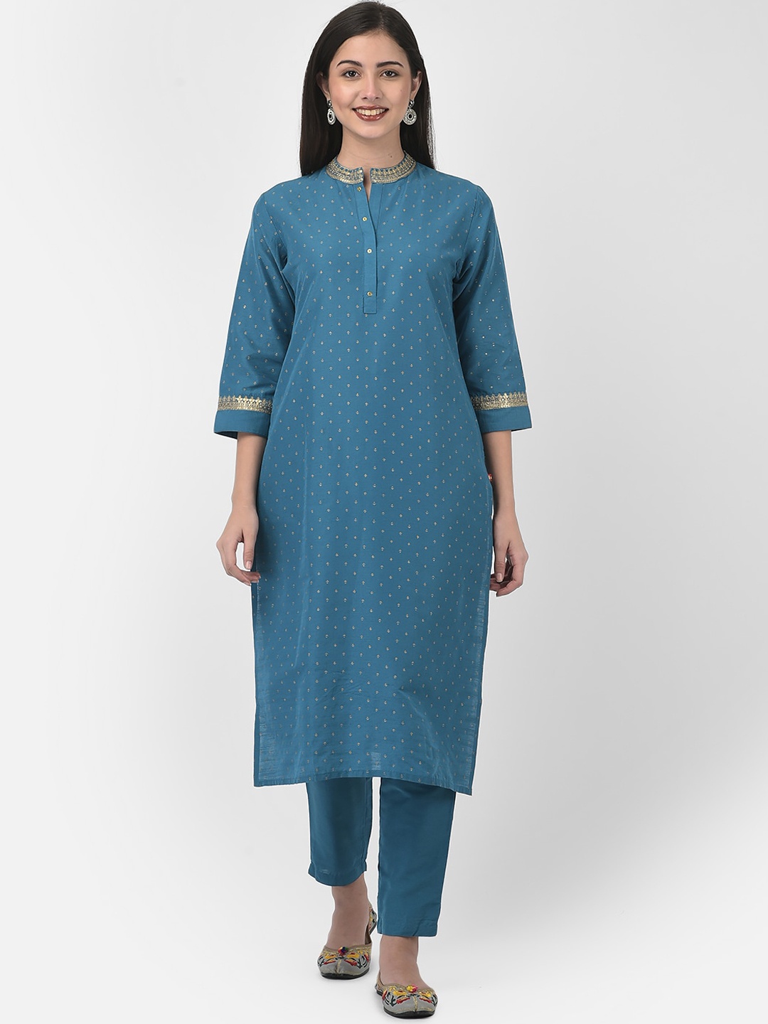 

Span Geometric Printed Mandarin Collar Sequinned Pure Silk Kurta, Blue