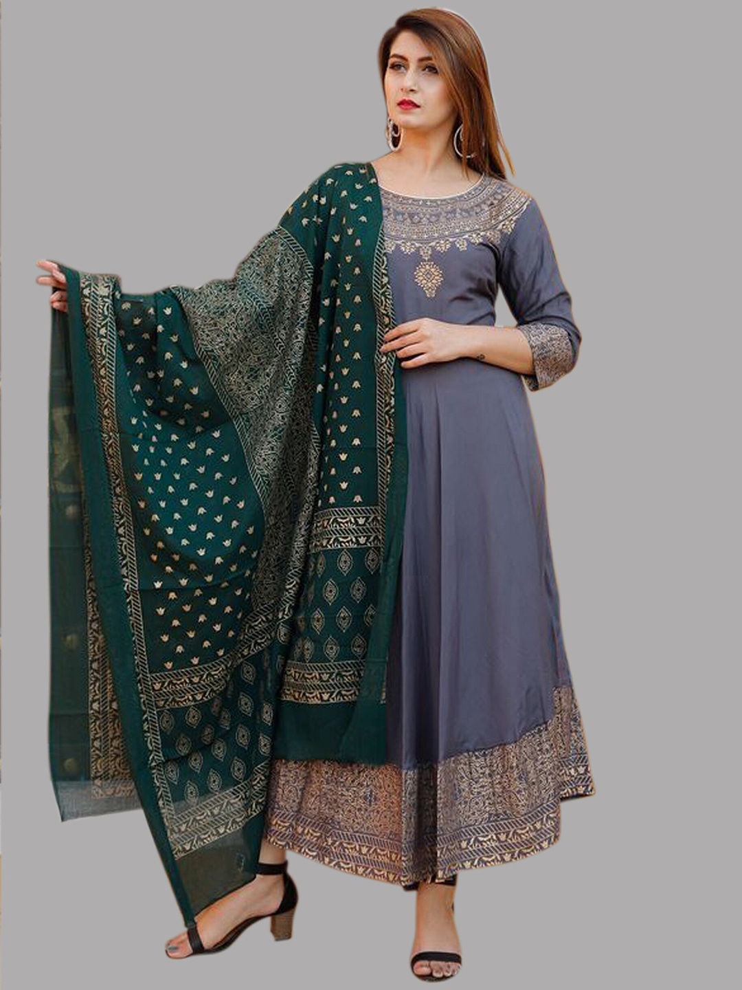 

SkyaSia Ethnic Motifs Printed Anarkali Kurta with Dupatta, Grey