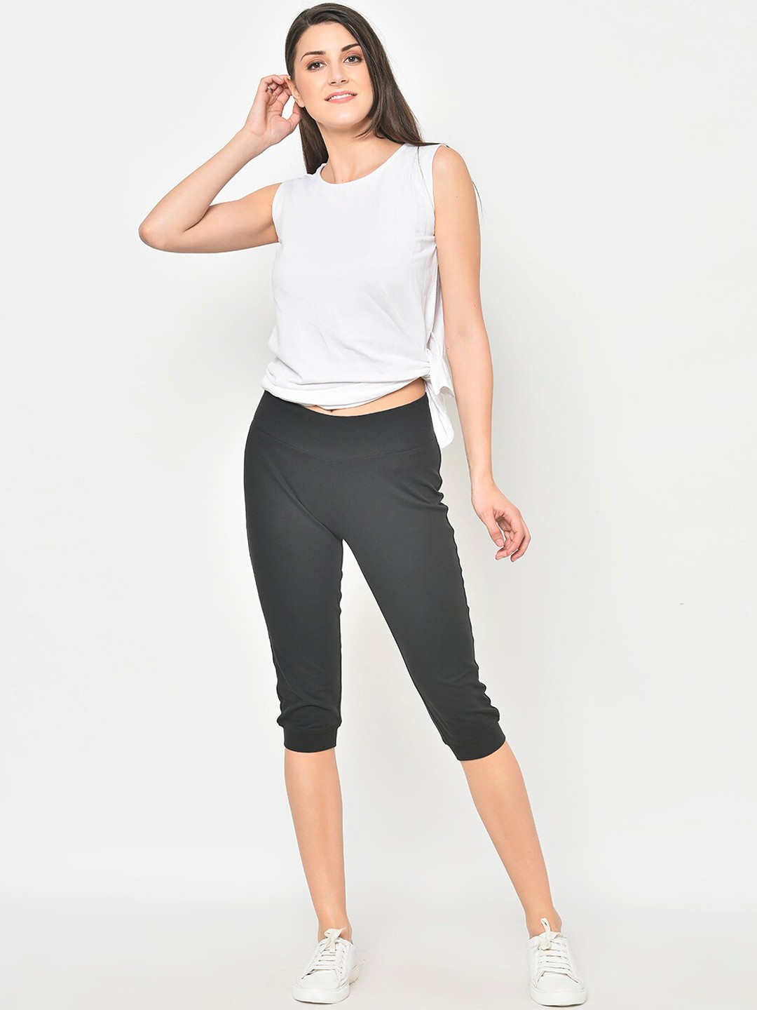 

urSense Solid Cotton Capris With Top Tracksuits, Black