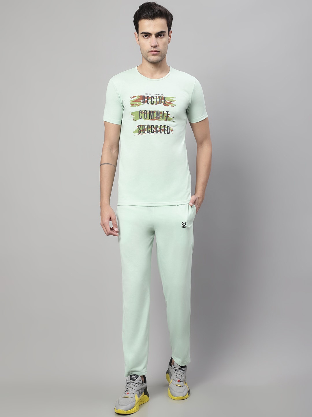 

MACK JONNEY Printed Cotton T-Shirt & Track Pant, Green