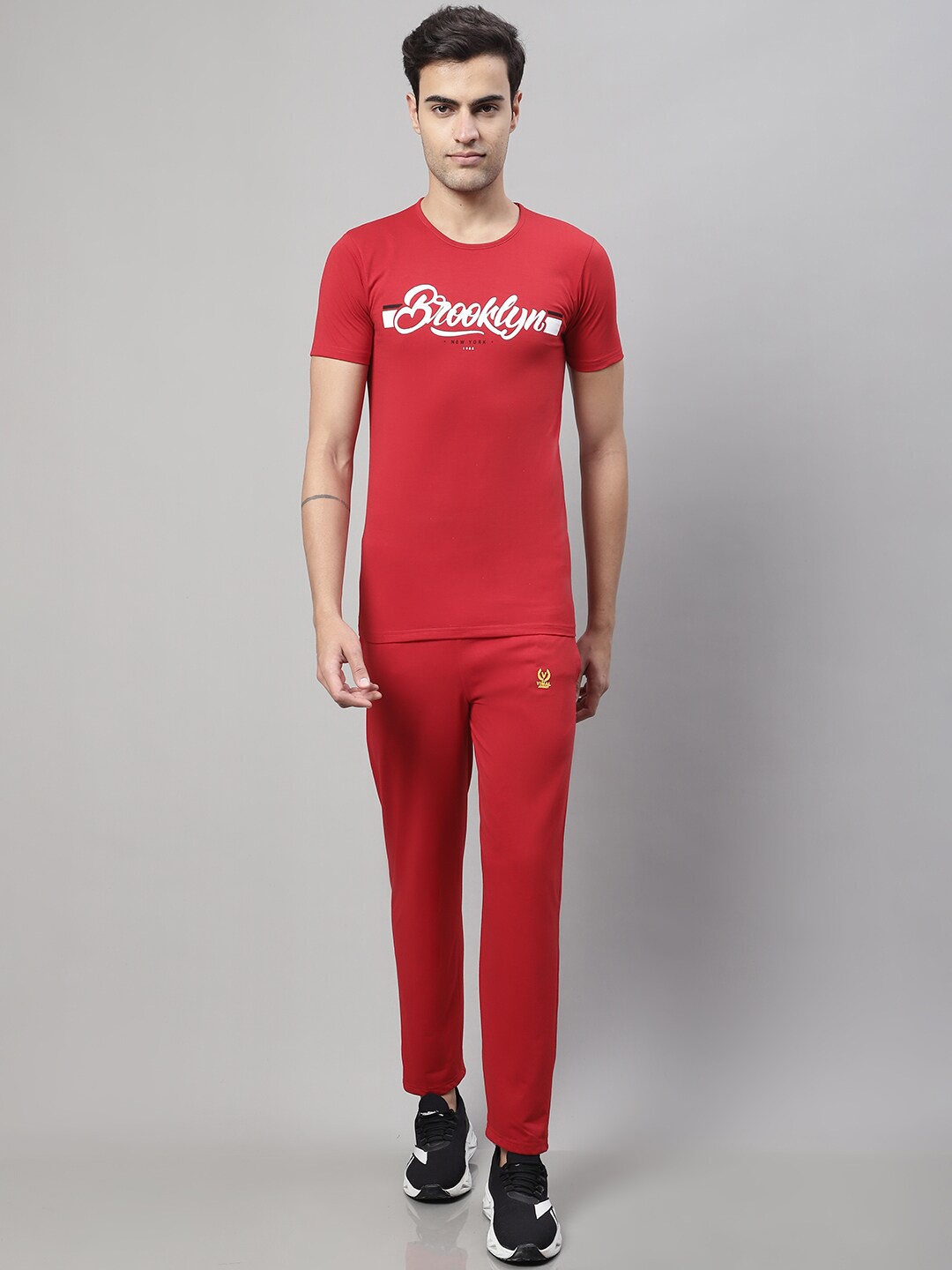 

VIMAL JONNEY Men Printed T-Shirt & Pyjamas Co-Ord Set, Red