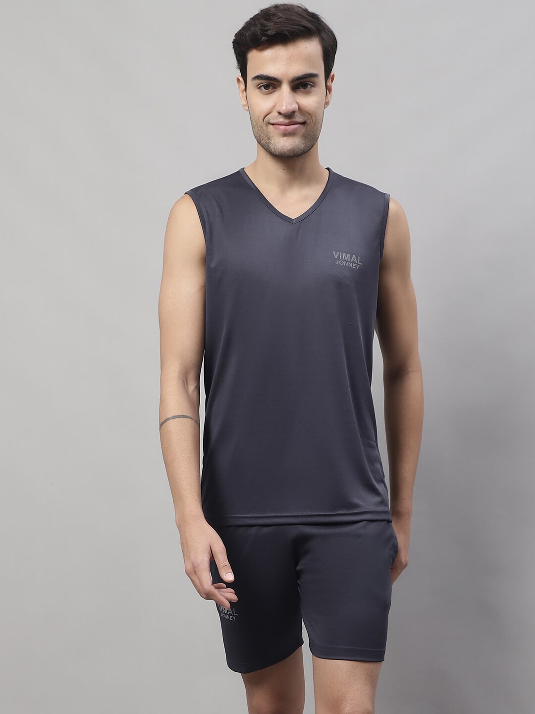 

MACK JONNEY JONNEY Dry Fit T-Shirt With Shorts, Grey
