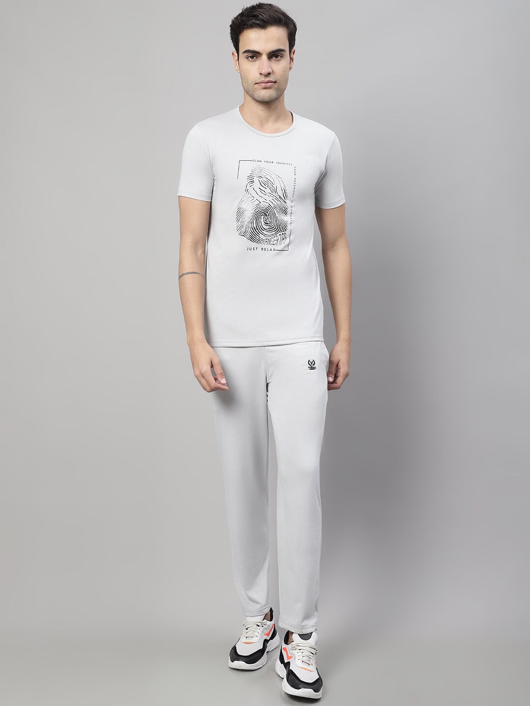 

MACK JONNEY Men Printed Cotton T-Shirt And Pyjama Co-Ord Set, Grey