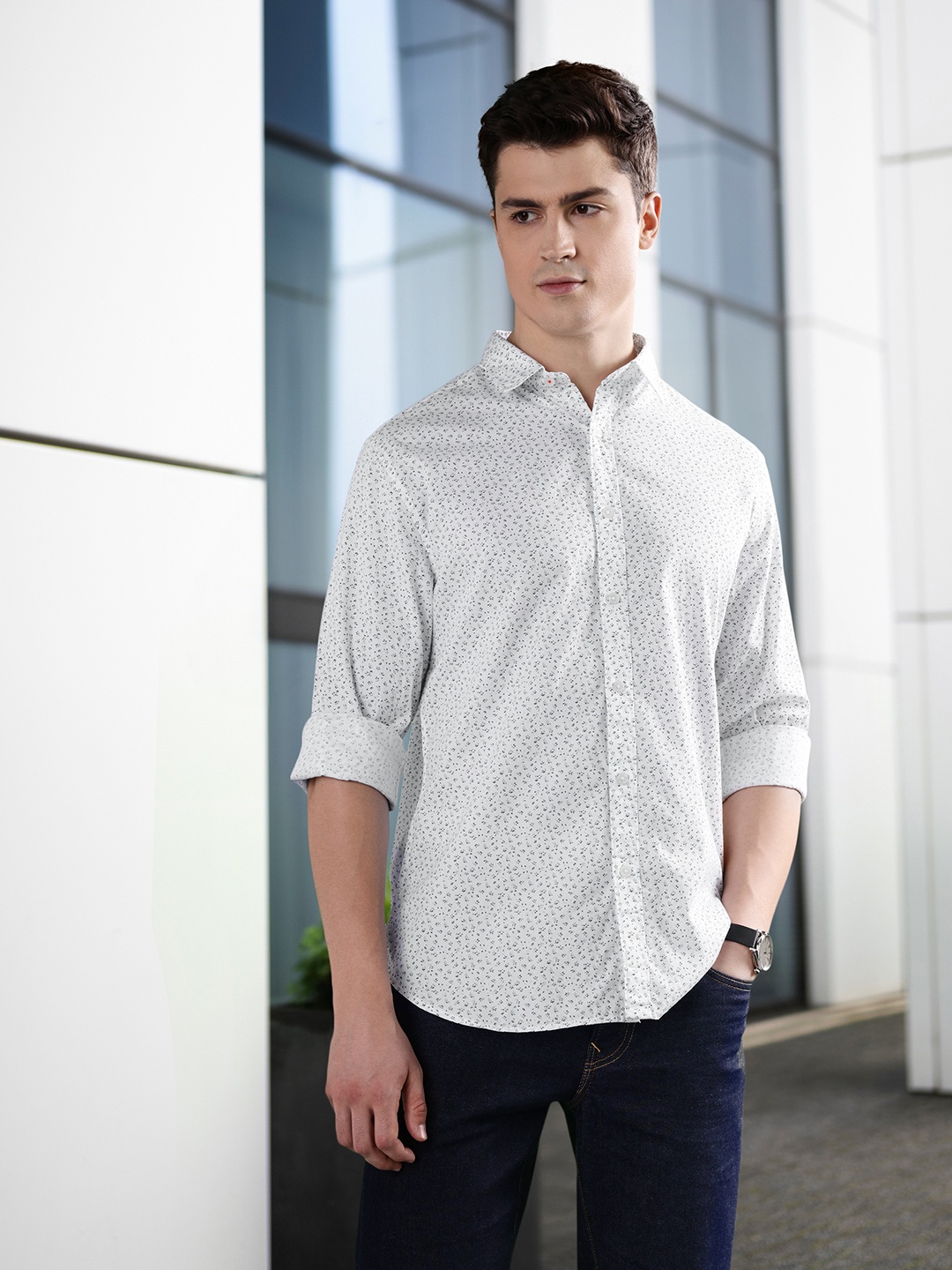 

INVICTUS Slim Fit Floral Printed Pure Cotton Casual Shirt, White